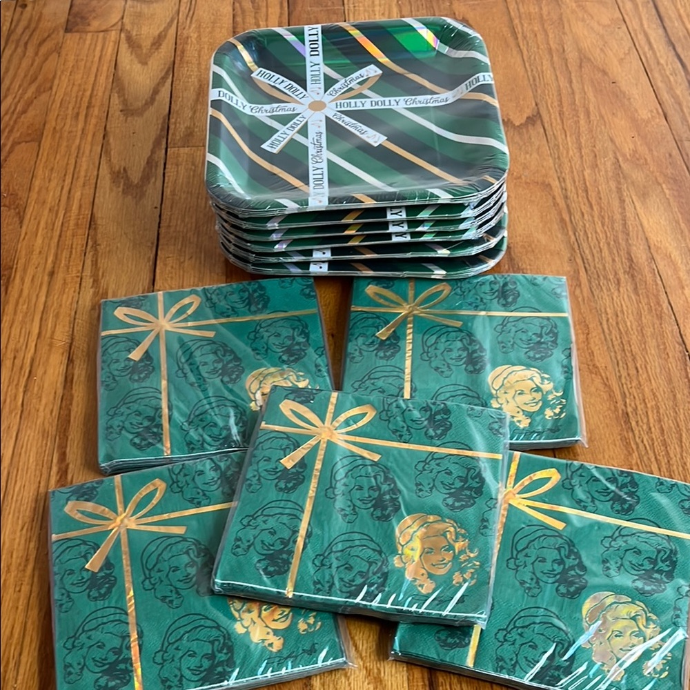 Holly Dolly Parton Green Gold Party Plates Napkins Set lot 128 pieces